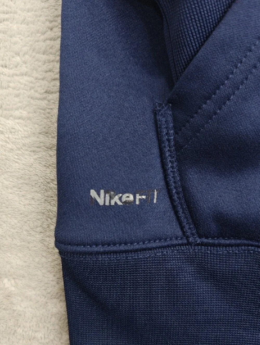 Nike classic pullover